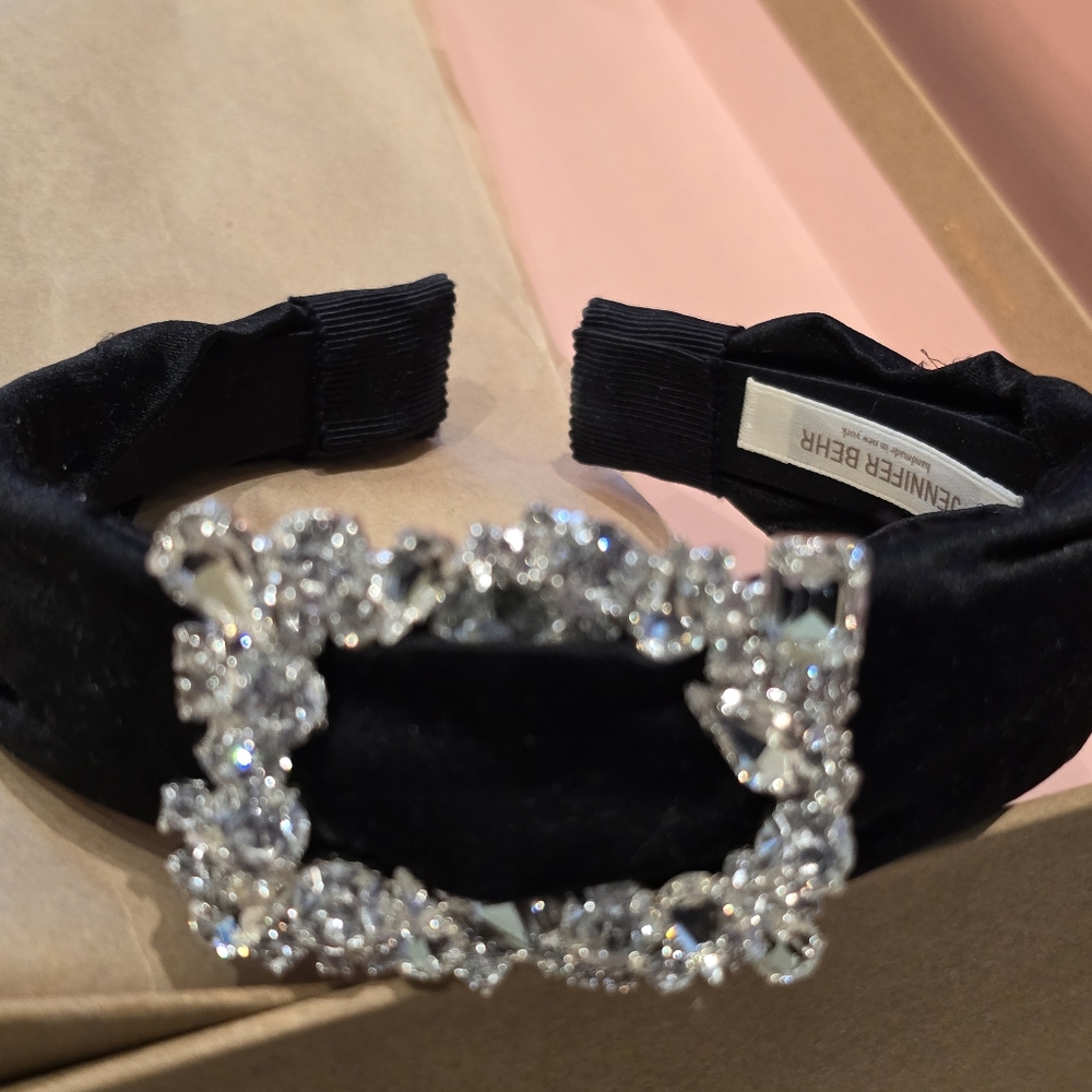 $375 Jennifer Behr Black Elise Headband